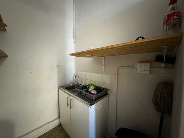 To Let Commercial Property for Rent in Woodstock Western Cape